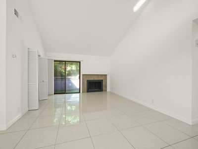 6204 Buena Vista Drive, Unit B, Newark, CA