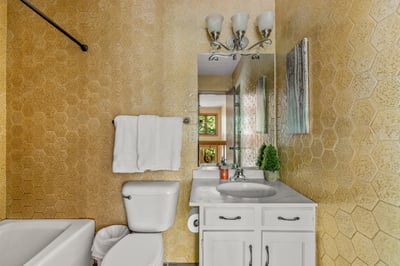 Upper Full Bath