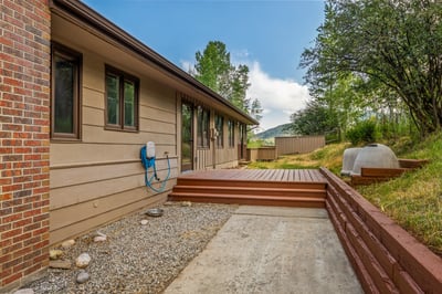 Fenced Yards for Pets
