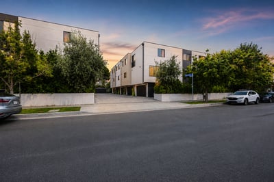 11614 Colfax Meadow Ln, Studio City, CA