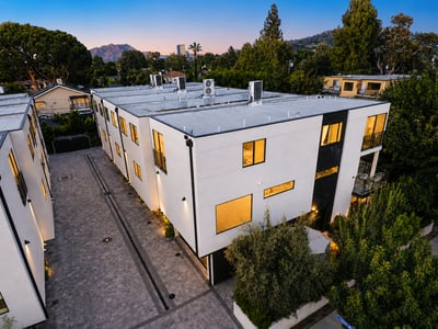 11614 Colfax Meadow Ln, Studio City, CA