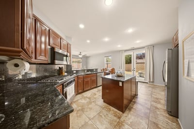3250 W Ave K1, Lancaster, CA