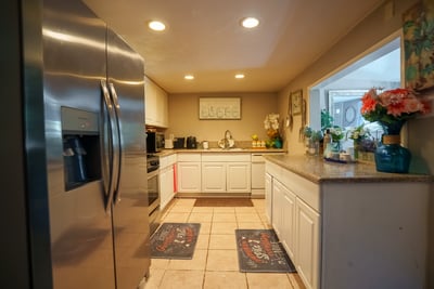 45426 Genoa Avenue, Lancaster, CA
