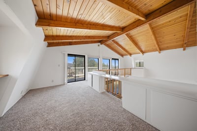 27051 Oakflat Drive, Tehachapi, CA