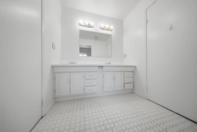 27051 Oakflat Drive, Tehachapi, CA