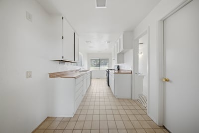 27051 Oakflat Drive, Tehachapi, CA