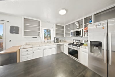 16768 Monterey Ave, North Edwards, CA