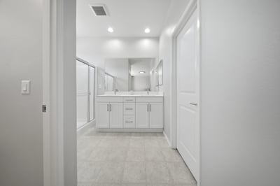 1832 E Ave H7, Lancaster, CA