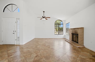 2240 Moonlight Ct, palmdale, CA
