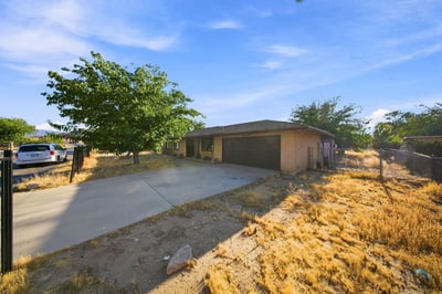 40245 169th St E, Lake Los Angeles, CA