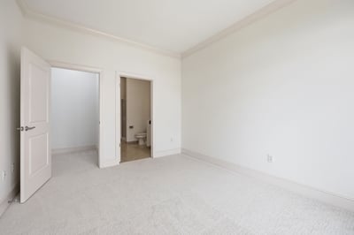 Second en-suite Bedroom