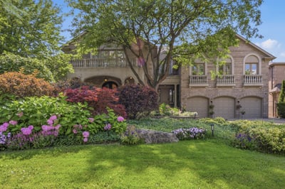 32 Arjay Crescent, Toronto, ON