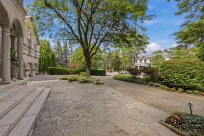 32 Arjay Crescent, Toronto, ON