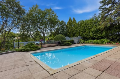 32 Arjay Crescent, Toronto, ON