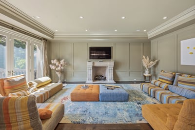 32 Arjay Crescent, Toronto, ON