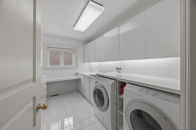 32 Arjay Crescent, Toronto, ON