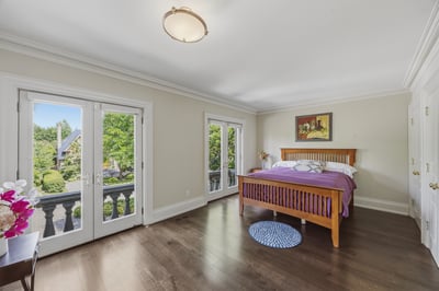 32 Arjay Crescent, Toronto, ON