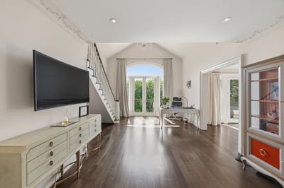 32 Arjay Crescent, Toronto, ON