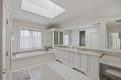 32 Arjay Crescent, Toronto, ON