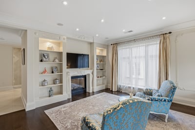 32 Arjay Crescent, Toronto, ON