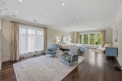 32 Arjay Crescent, Toronto, ON