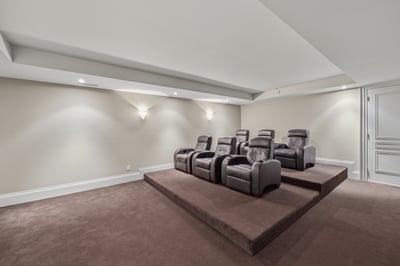 32 Arjay Crescent, Toronto, ON