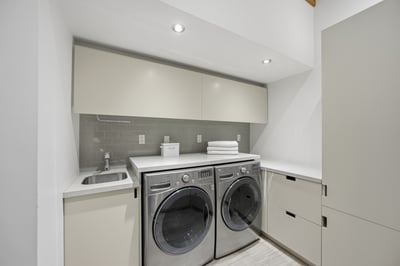 421 The Kingsway, Toronto, ON