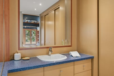 421 The Kingsway, Toronto, ON