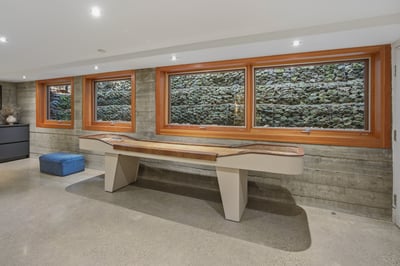 421 The Kingsway, Toronto, ON