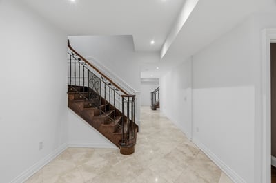 40 Maryvale Crescent, Richmond Hill, ON