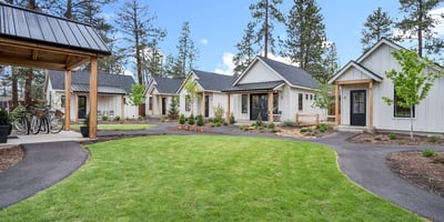560 E Main Avenue, Sisters, OR