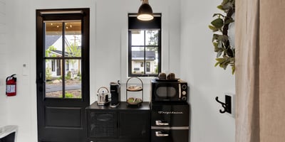 560 E Main Avenue, Sisters, OR
