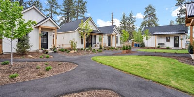 560 E Main Avenue, Sisters, OR