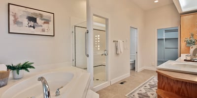 4694 Wrightsman, Clinton, WA
