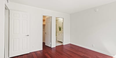 21620 Burbank Blvd., 22, Woodland Hills, CA