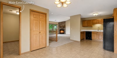 961 Spring Ct, West Bend, WI