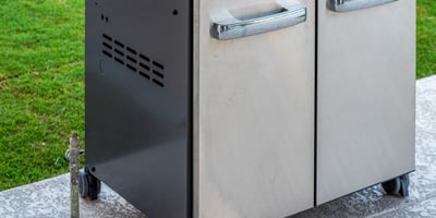 A built-in propane gas line makes it easy to create an outdoor kitchen or barbecue area, enhancing the home s entertaining potential.
