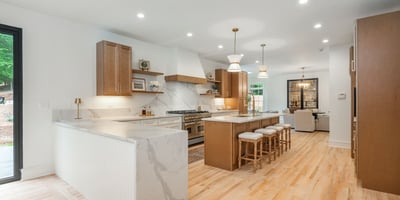 9460 Mistwater Close, Roswell, GA