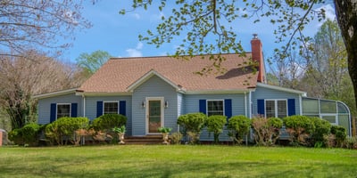 2667 White Chapel Road, Lively, VA