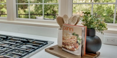 9025 NW Ash St., Portland, OR