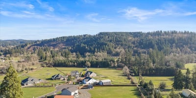 13920 S Lucia Lane, Mulino, OR