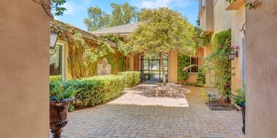 9717 Winter Palace Dr, Las Vegas, NV