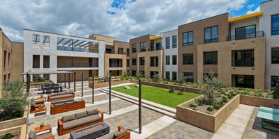 Resort Style Courtyard
