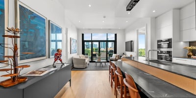 1 strathgowan avenue, Suite 710, Toronto, ON