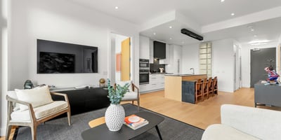 1 strathgowan avenue, Suite 710, Toronto, ON