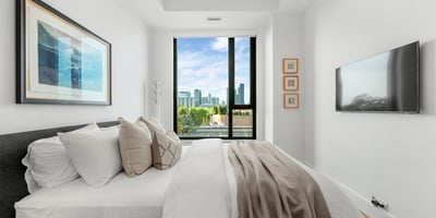 1 strathgowan avenue, Suite 710, Toronto, ON