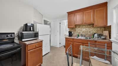 168-170 S Main St, Hopedale, MA
