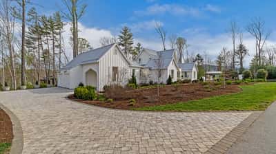 97 Emerald Necklace Dr, Asheville, NC