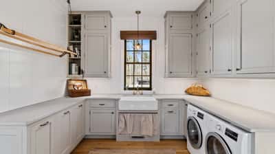 97 Emerald Necklace Dr, Asheville, NC