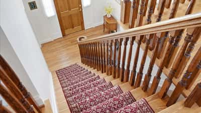 Beautiful Wooden Banister Railing